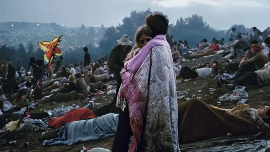 Meet the Iconic Couple from the Woodstock Album Co - Tymoff